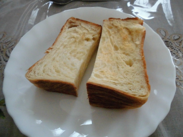 アンデ デニッシュ食パン カロリー