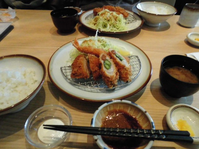 千里中央 ランチ とんかつ専門店 花むら